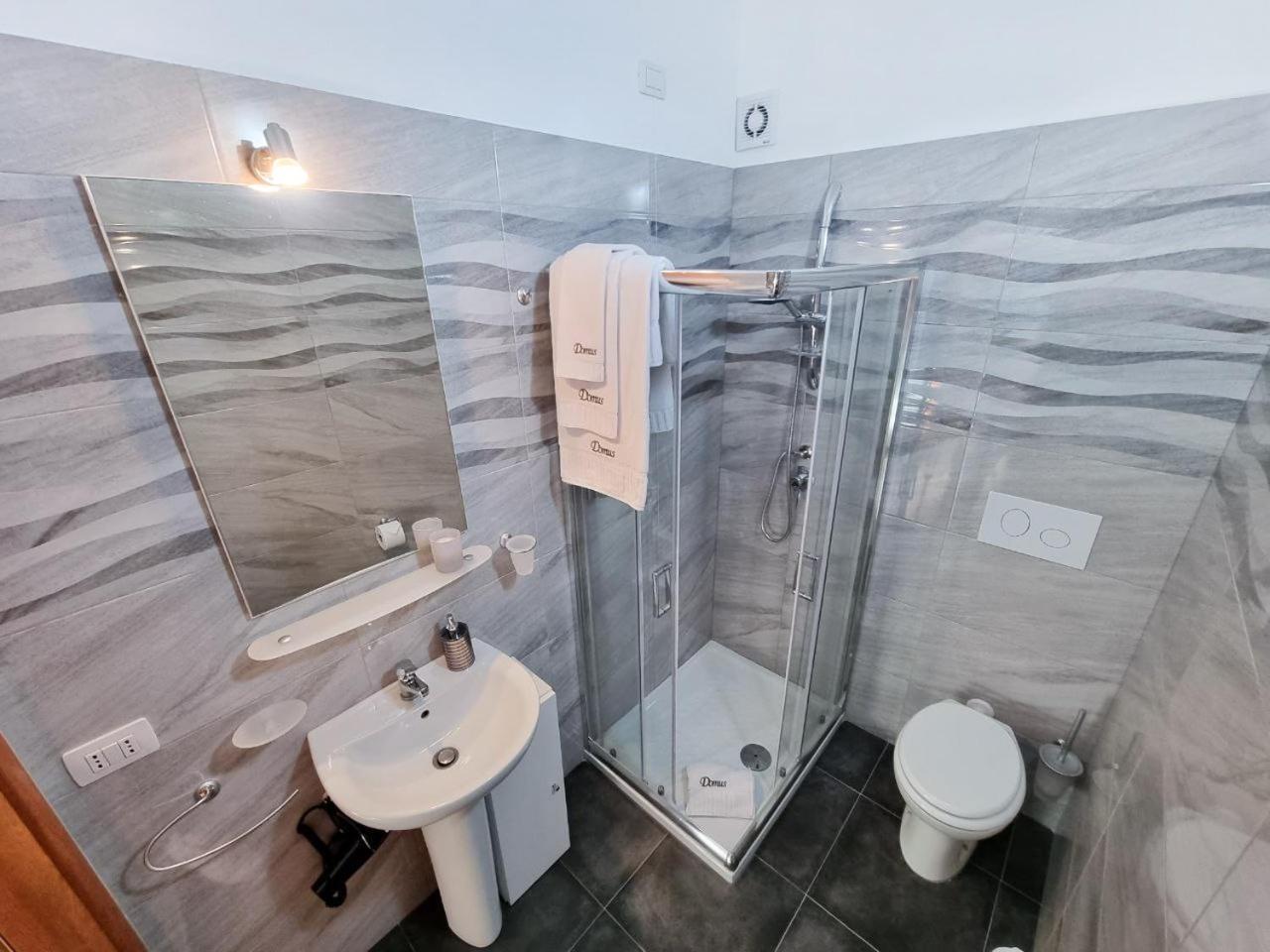 Bb Domus Catanzaro Bed & Breakfast Bilik gambar